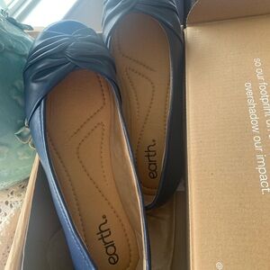 Earth Navy Twisted-Knot Ballet Flats
